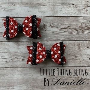 Set of 2 black red and white polka dot bow❤️🖤💛